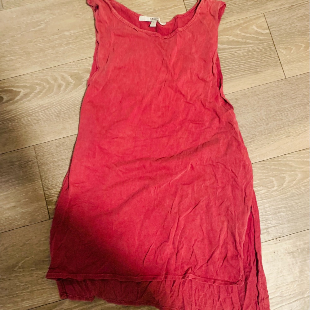 Pink tank